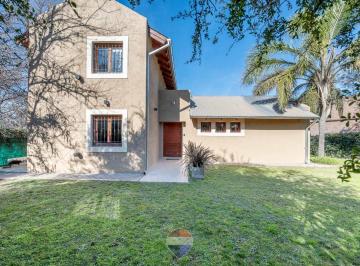 Casa · 267m² · 6 Ambientes · 2 Cocheras · Venta Casa 3 Dormi con Pileta Mendiolaza Golf Cba