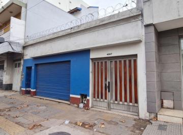 Casa · 146m² · 3 Ambientes · 1 Cochera · Venta Casa C/local Terreno Amplio Villa Dominico