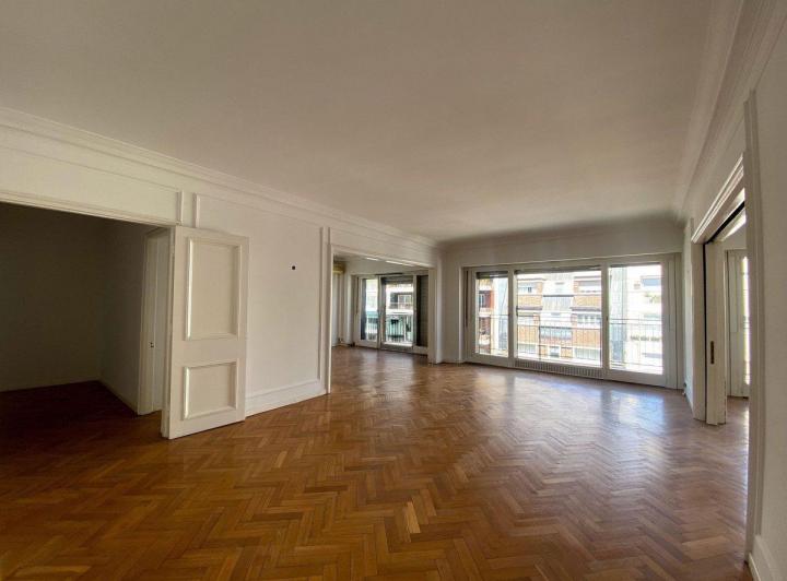 Departamento · 280m² · 10 Ambientes · 2 Cocheras