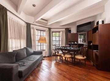 Casa · 120m² · 4 Ambientes · 1 Cochera · Venta Casa Dos Plantas con Cochera en Mataderos