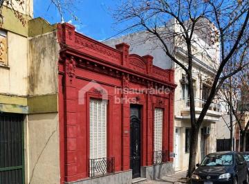 Casa · 160m² · 4 Ambientes · Casa Chalet en Venta en Saavedra, Capital Federal, Buenos Aires