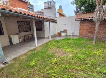 Casa · 108m² · 3 Ambientes · 1 Cochera · Venta Casa 3 Amb Morón Cochera Jardín