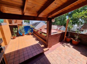 PH · 130m² · 4 Ambientes · PH 4 Amb en Villa Devoto Quincho Parrilla Terraza