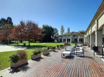 Terreno · 1069m² · Lote en Venta en Miralagos