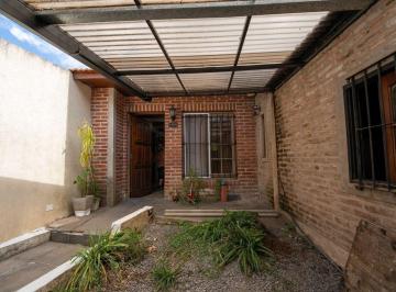 Casa · 120m² · 6 Ambientes · 3 Cocheras · Casa en Venta Villa Elisa 4 Dorm. Cochera