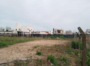 Terreno · 360m² · Lote en Venta en Villa Castells Gonnet