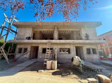 Casa · 157m² · 4 Ambientes · Venta de Casa en Barrio Cerrado en Bella Vista