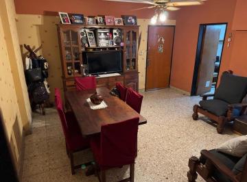 Departamento · 53m² · 3 Ambientes · 1 Cochera · 3 Ambientes en Lanusita C/ Cochera. - Apto Credito