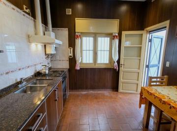 Casa · 100m² · 3 Ambientes · 1 Cochera · Venta Casa 3 Amb. Patio con Parrilla y Cochera