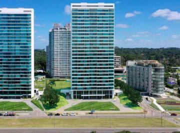 Departamento · 160m² · 5 Ambientes · 1 Cochera · Alquiler Verano Playa Brava Punta del Este