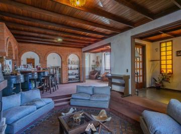 Casa · 302m² · 5 Ambientes · 2 Cocheras · Venta Casa 4 Dorm. y Galpón 126 m² Belvedere