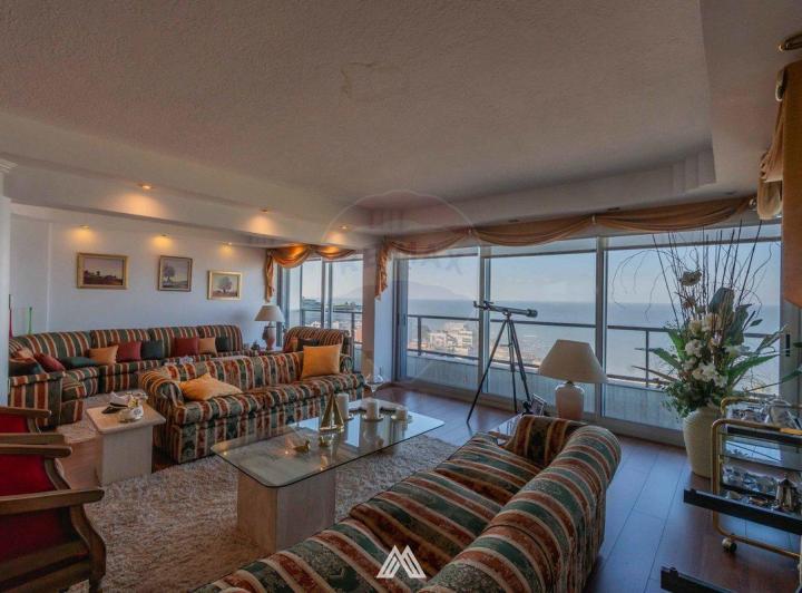 Departamento · 230m² · 7 Ambientes · 2 Cocheras