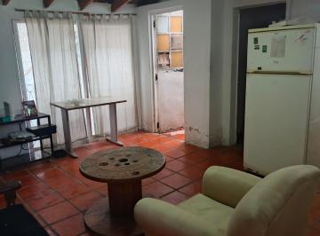 Casa · 117m² · 4 Ambientes · Oportunidad en Venta Casa en Pleno Villa Maipu!