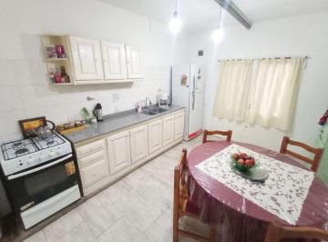 Casa · 162m² · 2 Ambientes · 2 Cocheras · Casa 2 Ambientes en Venta San Justo