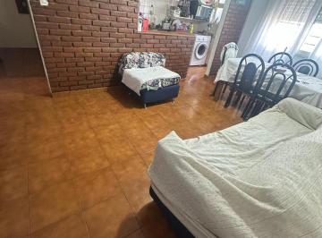 Departamento · 57m² · 4 Ambientes · Venta Departamento 4 Ambientes Muy Luminoso Lugano