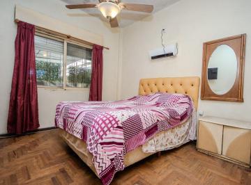 Casa · 120m² · 3 Ambientes · 3 Cocheras · Venta Casa 3 Amb y Depto 2 Amb Martin Coronado