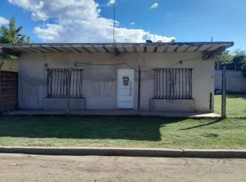 Casa · 120m² · 3 Ambientes · Casa 3 Amb con Gran Parque Virrey del Pino Permuta