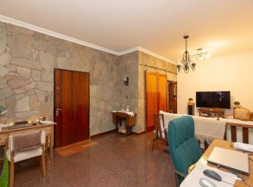 Casa · 140m² · 5 Ambientes · Venta Casa en Caseros 5 Amb - Permuta