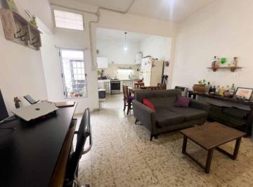 PH · 59m² · 2 Ambientes · Venta PH 2 Amb Terraza y Deposito en Caseros