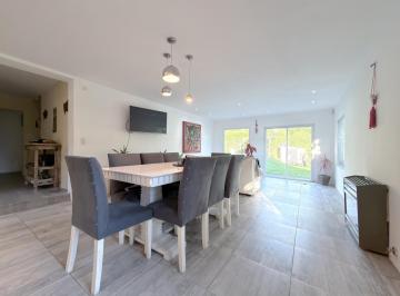 Casa · 200m² · 5 Ambientes · 4 Cocheras · Alquiler 24 Meses - Casa 5 Ambientes - Quincho y Piscina - Bosque Peralta Ramos