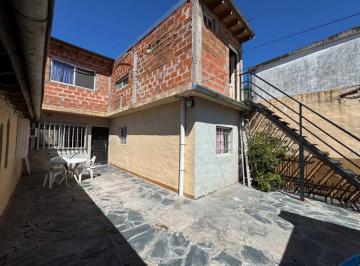 PH · 165m² · 7 Ambientes · 2 Cocheras · Venta Casa 5 Ambientes + Depto 2 Amb en Ituzaingo