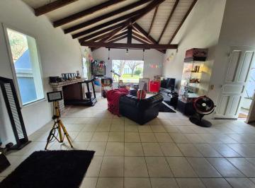Casa · 150m² · 4 Ambientes · 2 Cocheras · Venta Casa 4 Ambientes Barrio Los Pilares