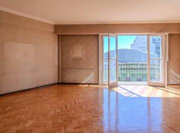 Departamento · 109m² · 3 Ambientes · Venta Depto 3 Amb con Dependencia y Balcón Devoto