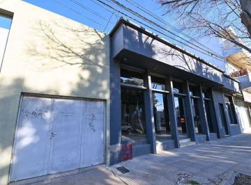 Bodega-Galpón · 696m² · Importante Inmueble en Venta - Centro V. Tuerto