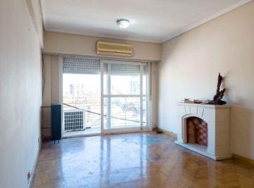 Departamento · 66m² · 3 Ambientes · Venta Depto 3 Amb Al Frente en Piñeyro