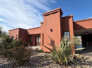 Casa · 145m² · 5 Ambientes · 2 Cocheras · Venta Casa 5 Ambientes Las Cañuelas Club de Campo