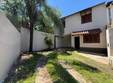 Casa · 168m² · 5 Ambientes · 1 Cochera · Casa Tipo Duplex en Venta 4 Dorm Zona Av America