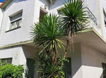 Casa · 205m² · 6 Ambientes · Venta de Casa en José C. Paz