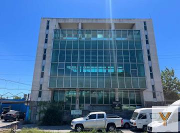 Edificio · 900m² · 5 Ambientes · Edificio Comercial en Venta - 4 Plantas - 9 Baños - 900 m² - La Plata