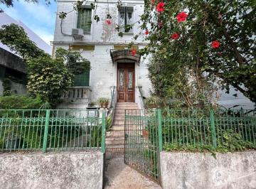 Casa · 530m² · 5 Ambientes · 4 Cocheras · Venta Casa 5 Amb Mas Unidad Indep en V Pueyrredón