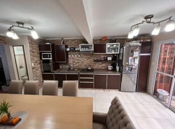 Casa · 85m² · 3 Ambientes · Venta Casa PH 3 Amb Moron Barrio Luz y Fuerza