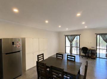 Casa · 83m² · 3 Ambientes · 1 Cochera · Venta Casa 3 Ambientes Apto Credito Financia
