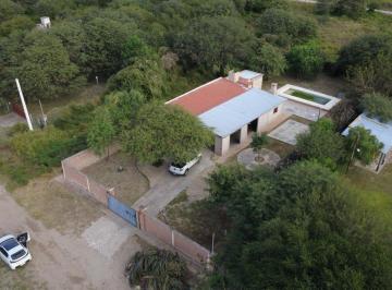 Casa · 80m² · 3 Ambientes · 2 Cocheras · Venta de Finca en Vilmer con Pileta 1000 m²