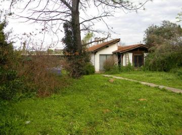 Casa · 205m² · 8 Ambientes · 1 Cochera · Casa en Sourdeaux Zona Norte