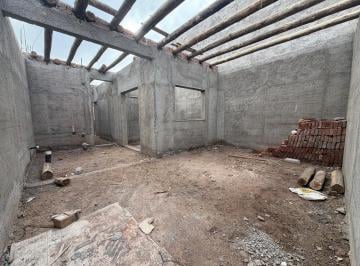 Casa · 83m² · 4 Ambientes · 2 Cocheras · Casa 2 Dorm. Doble Patio, Llave en Mano, Guaymallén