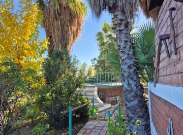Casa · 35m² · 3 Ambientes · 2 Cocheras · Venta Casa Quinta con Pileta y Quincho. Guaymallén