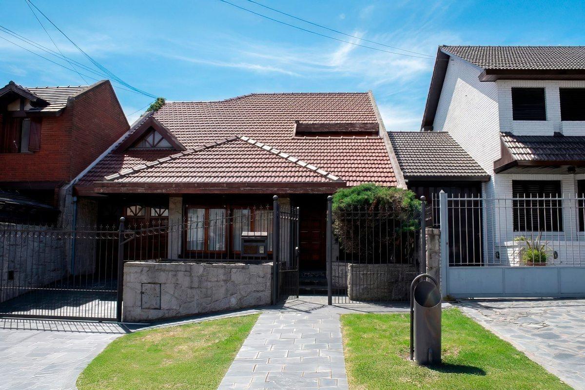 casa en venta 5 ambientes mar del plata carasa - apto crédito