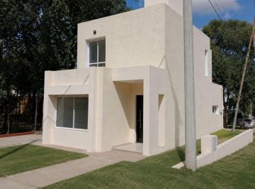 Casa de 4 ambientes, Río Ceballos · Alquiler Casa Villa Catalina