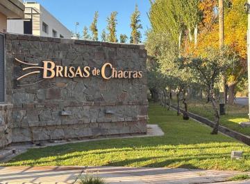 Casa · 139m² · 6 Ambientes · 2 Cocheras · Casa en Brisas de Chacras