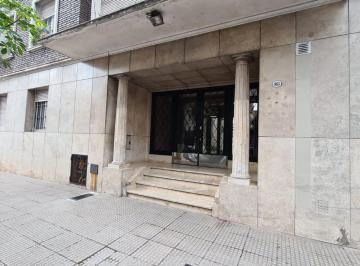 Departamento · 43m² · 2 Ambientes · Venta Depto 2 Amb Pb Al Frente Patio Apto/prof