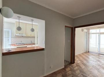 Departamento · 68m² · 4 Ambientes · Venta Departamento 4 Ambientes con Dependencia en Caballito