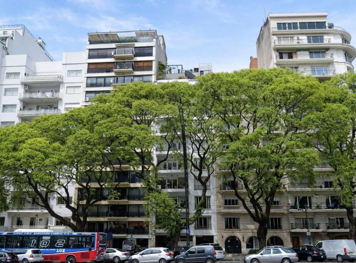 Departamento · 350m² · 6 Ambientes · 2 Cocheras