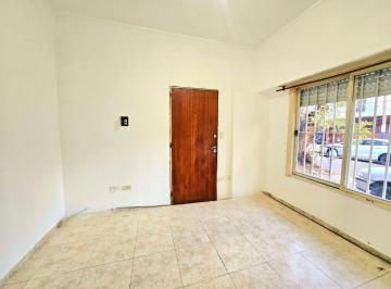 Departamento de 2 ambientes, La Plata · 2 Entre 60 y 61. Departamento 1 Dormitorio con Patio. Muy Bueno!