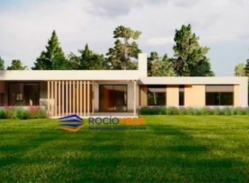 Casa · 270m² · 4 Ambientes · 2 Cocheras · Casa a La Venta en Everlinks Golf