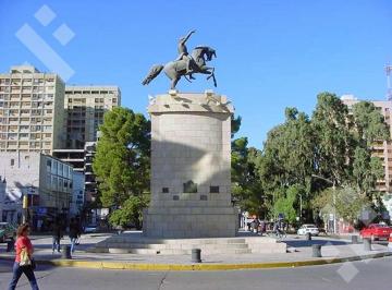 Local comercial · 366m² · 1 Ambiente · Local en Capital