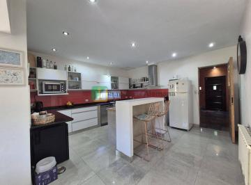 ALE-ALE-10874_2 · Venta - Casa - 4 Ambientes - Jose Leon Suarez